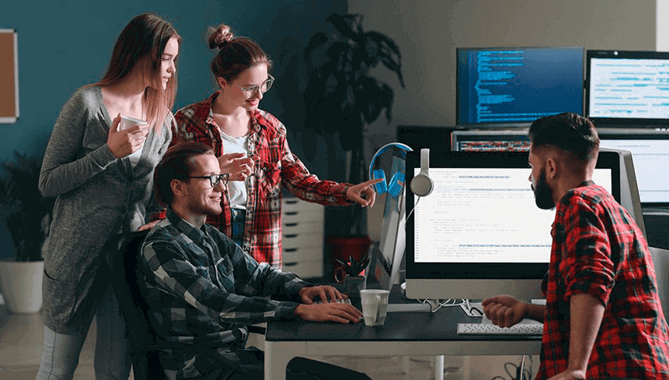 team-with-computers